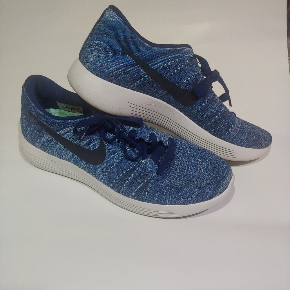 Nike 10.5 Lunarepic Low Flyknit Athletic Shoes